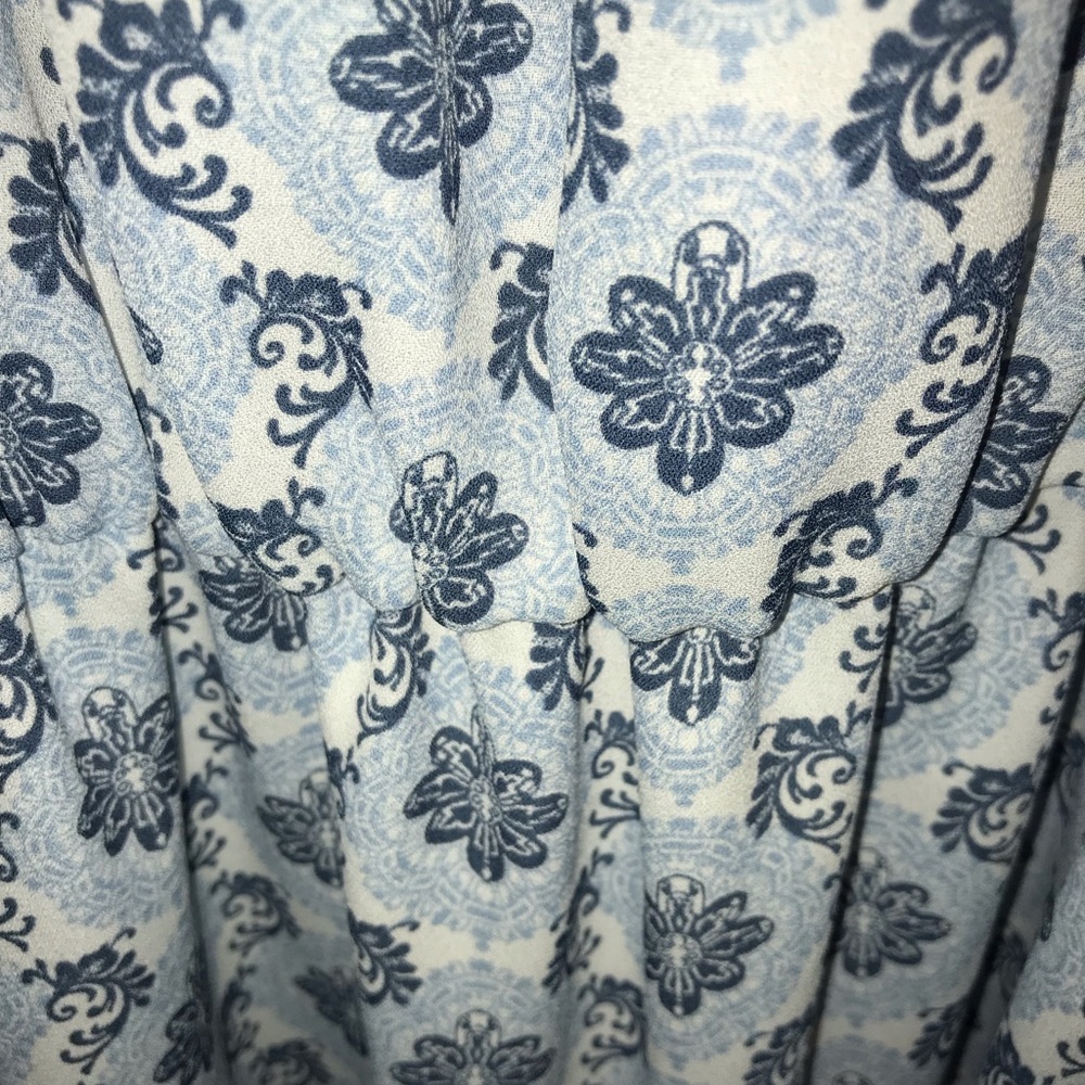 Blue patterned dress - Picture 2 of 4